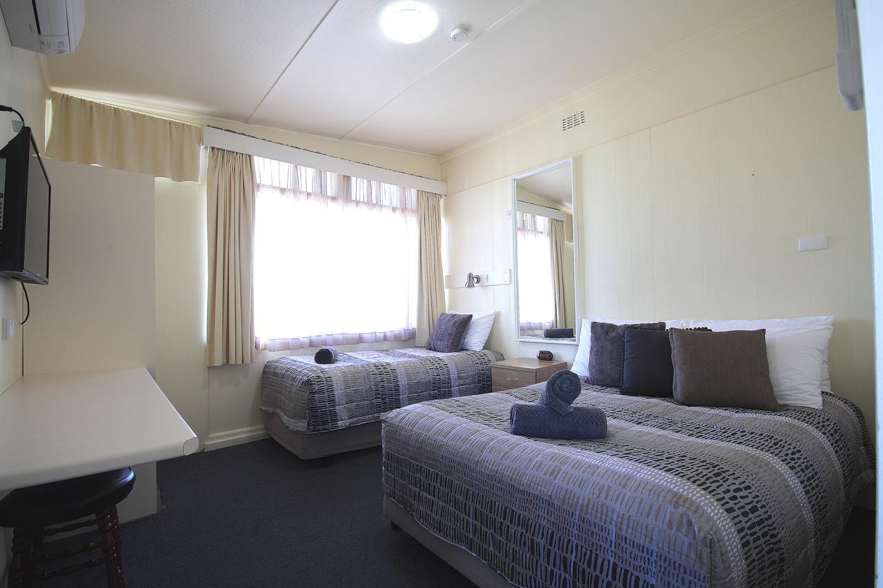 Hi Way Motor Inn Yass Zewnętrze zdjęcie